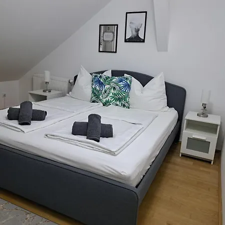Apartment, 60m2, 2 Rooms, 4 Guests * Štýrský Hradec
